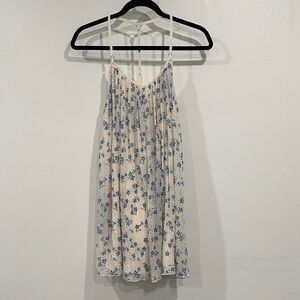 Abercrombie & Fitch White and Blue Pleated Floral Dress
